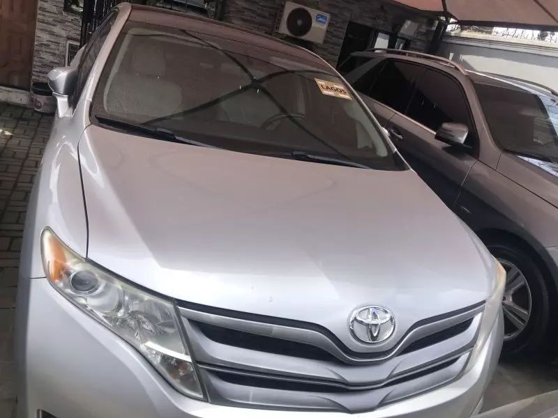Toyota Venza   - 2013