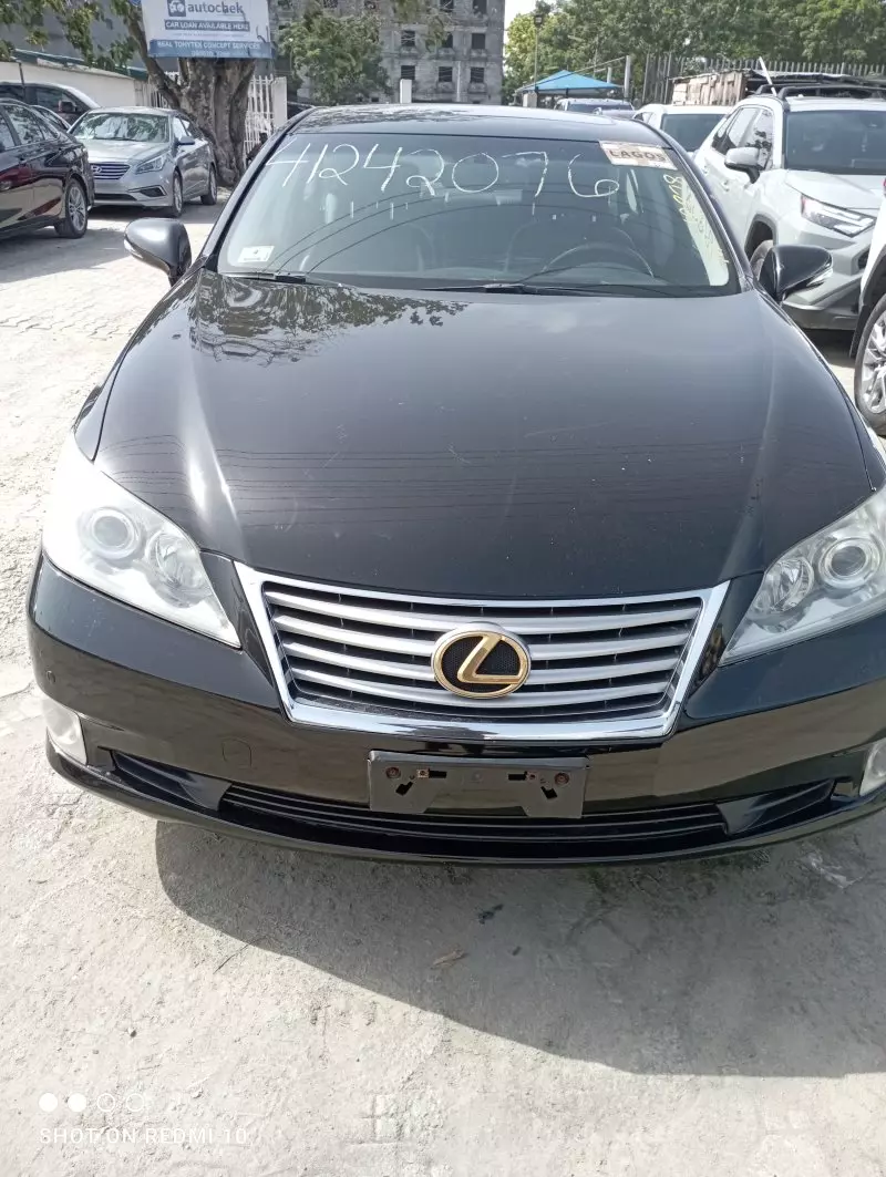Lexus ES 350   - 2011
