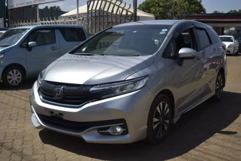 Honda Fit shuttle    - 2018