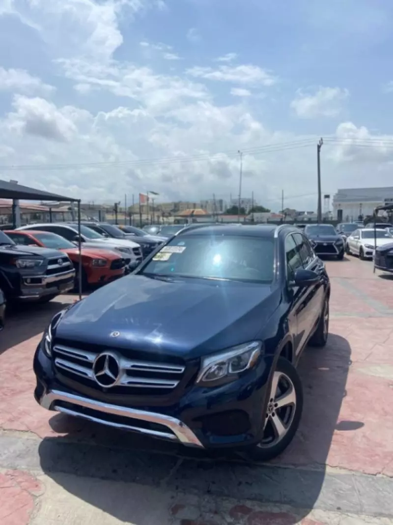 Mercedes-Benz GLC 300   - 2018