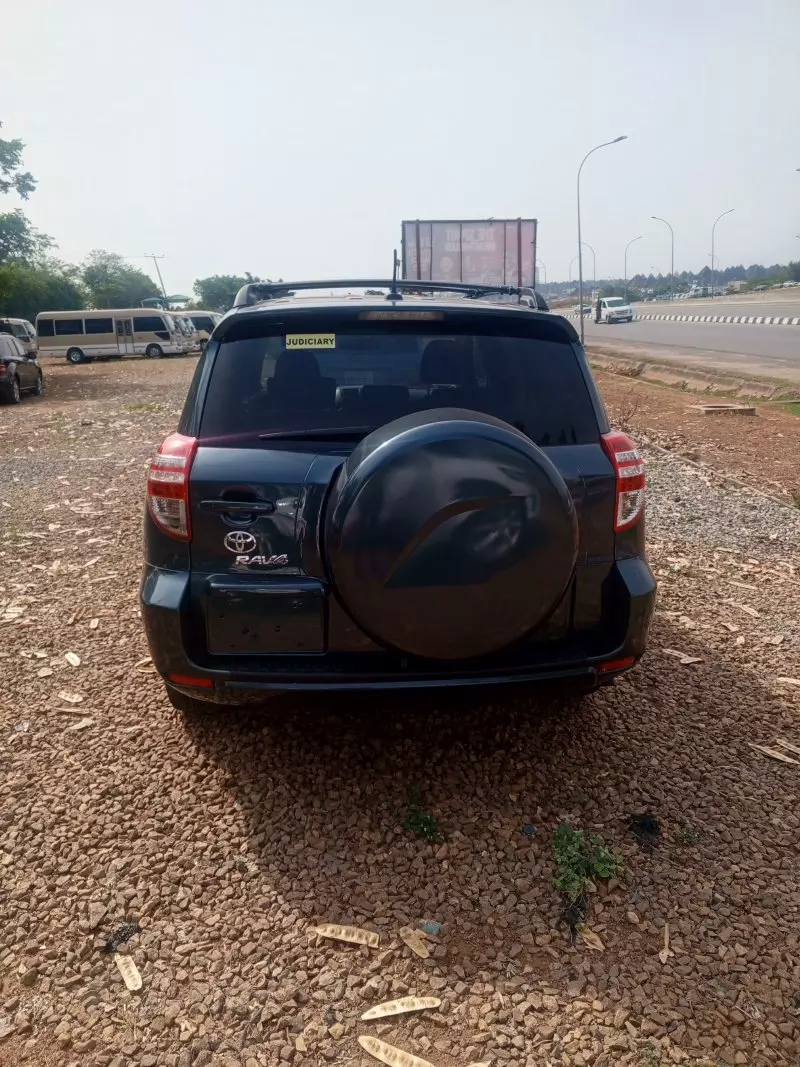 Toyota RAV4   - 2011