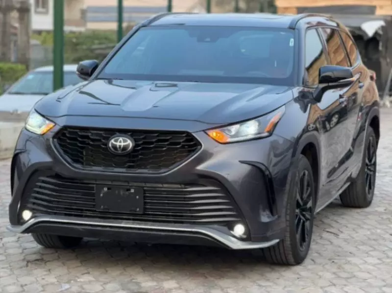 Toyota Highlander   - 2023