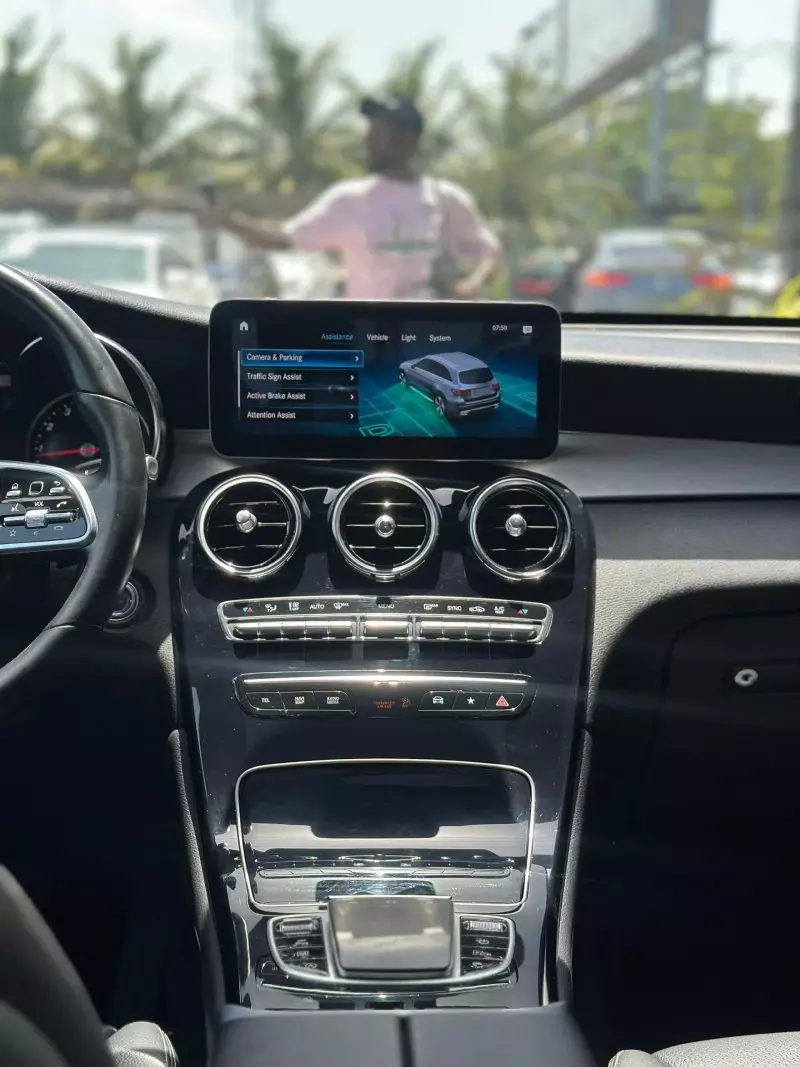 Land Rover Range Rover Velar   - 2018