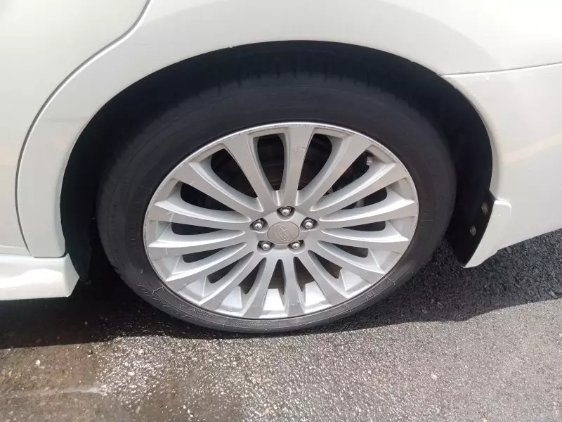 Subaru Legacy   - 2010