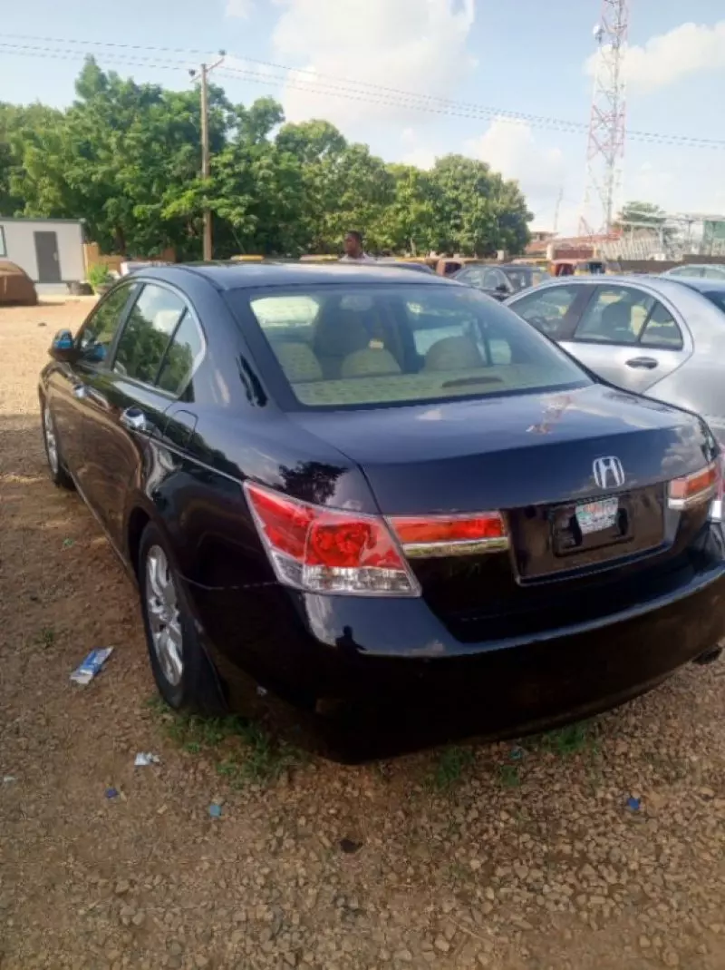 Honda Accord   - 2012
