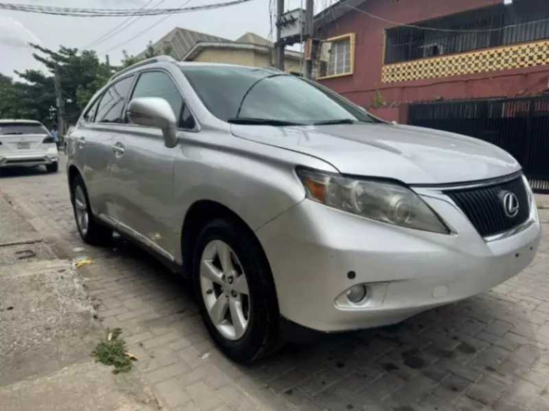 Lexus RX   - 2010
