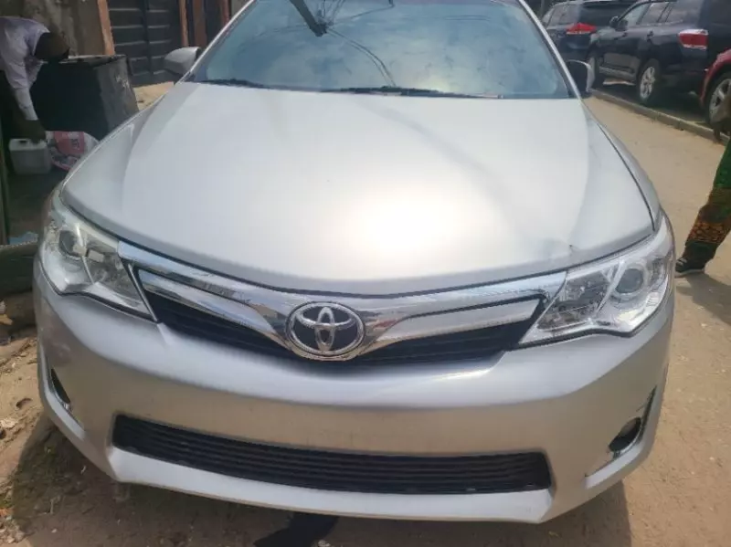 Toyota Camry   - 2013