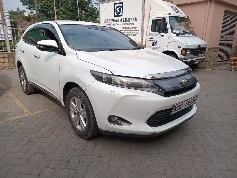 Toyota Harrier   - 2014