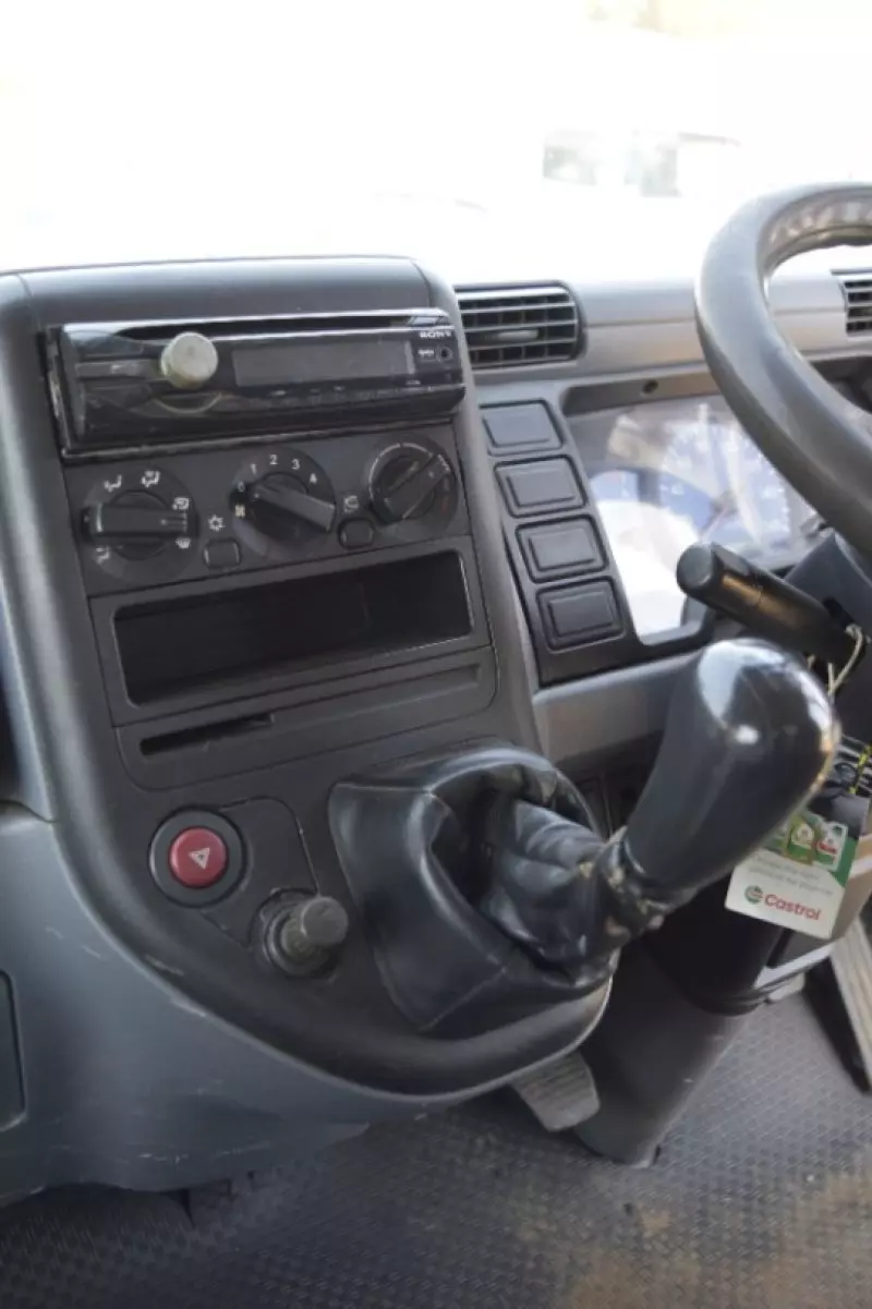 Mitsubishi Canter   - 2015