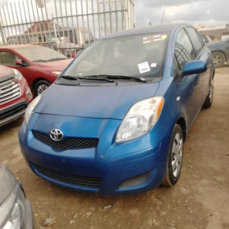 Toyota Yaris   - 2010