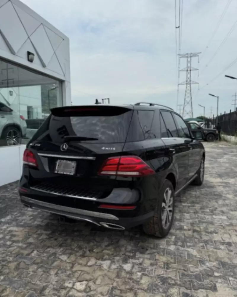 Mercedes-Benz GLE 350   - 2016