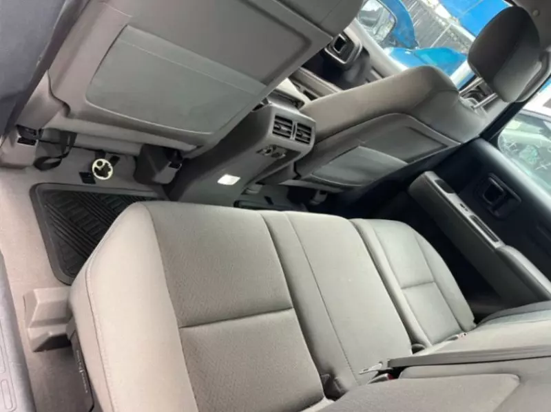Honda Ridgeline   - 2011