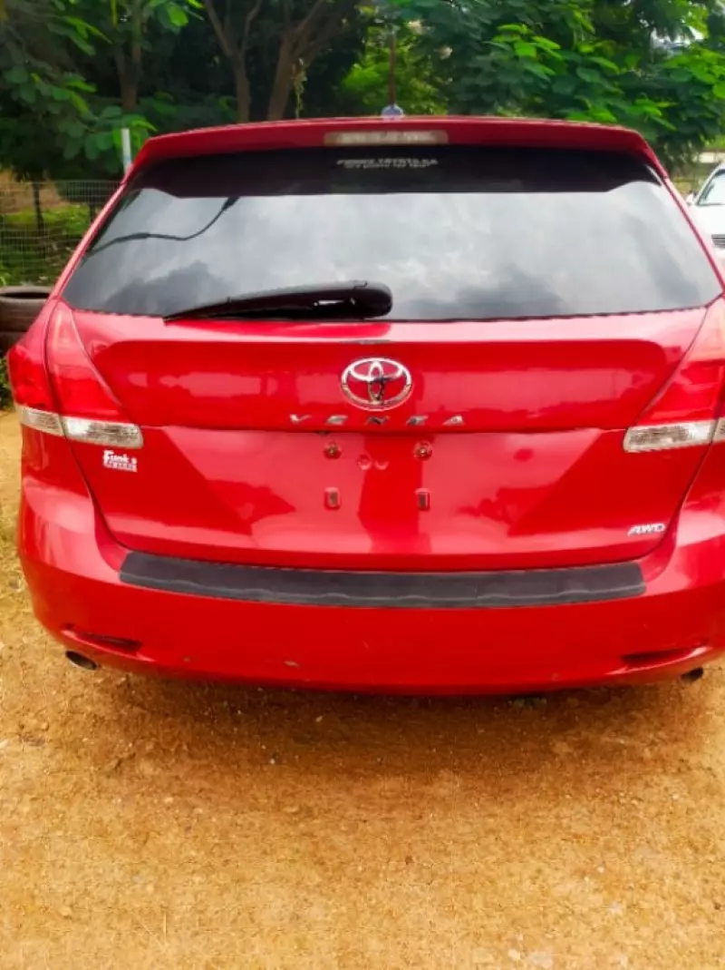 Toyota Venza   - 2010