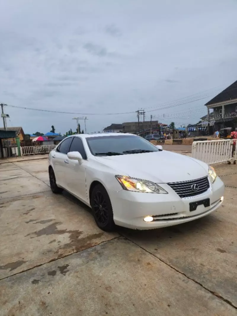 Lexus ES   - 2008