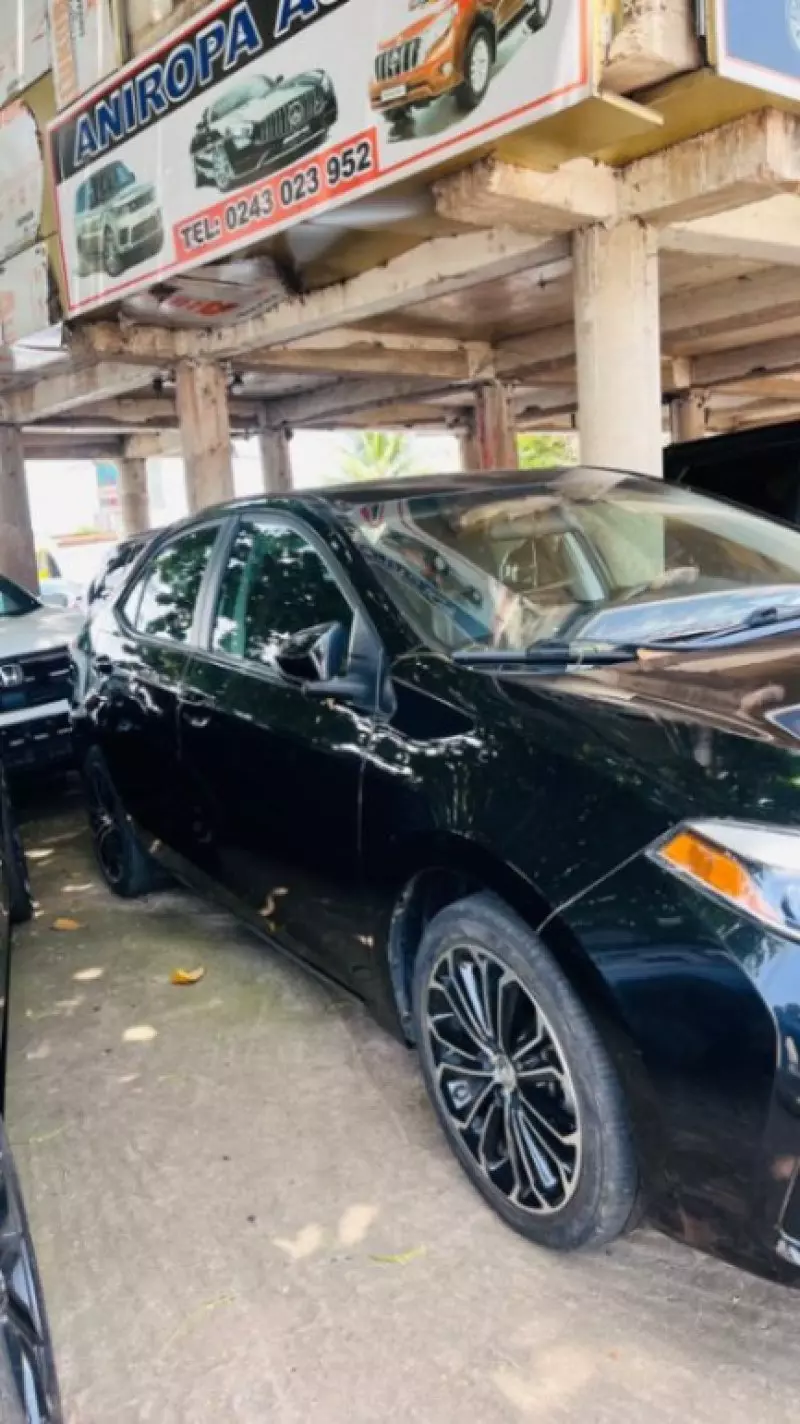 Toyota Corolla   - 2015