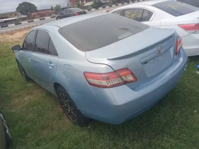 Toyota Camry   - 2008