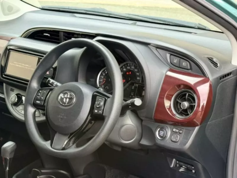 Toyota Vitz Jewela   - 2018