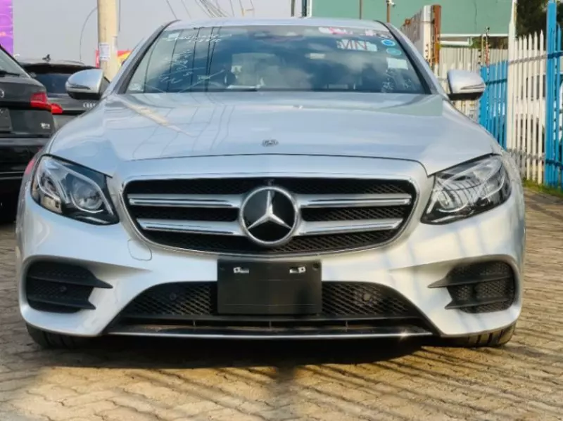 Mercedes-Benz E 200   - 2018