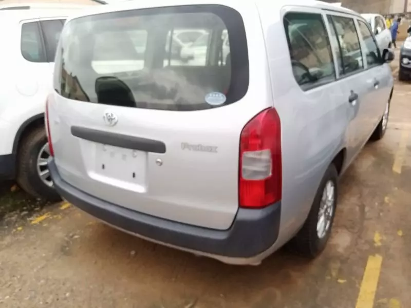 Toyota Probox    - 2011
