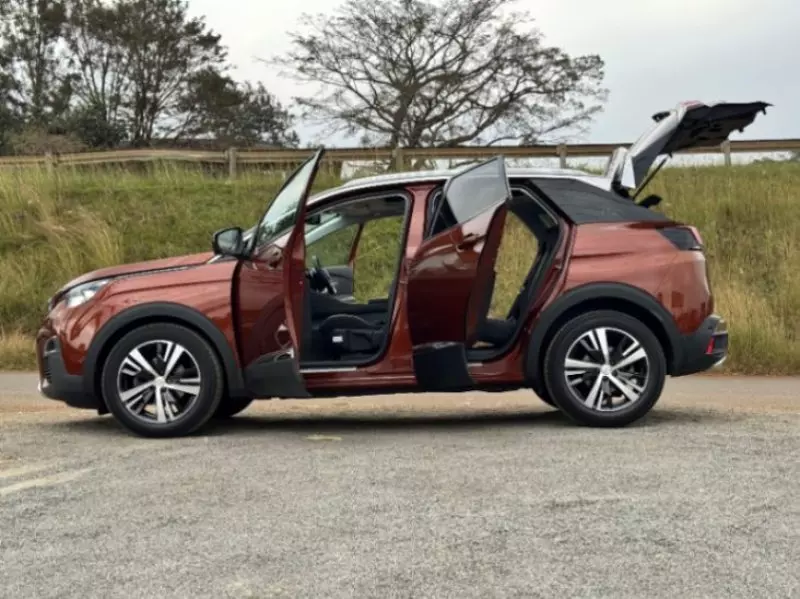 Peugeot 3008   - 2018