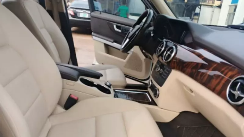 Mercedes-Benz GLK 350   - 2013