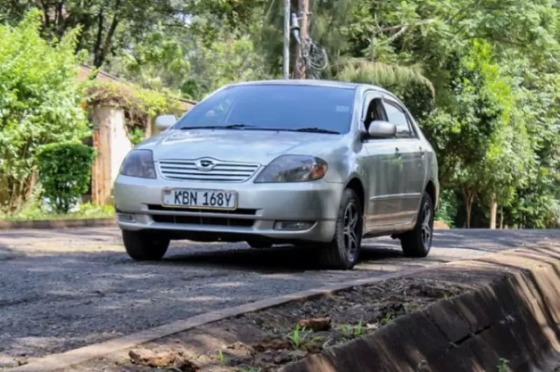 Toyota Allex    - 2003