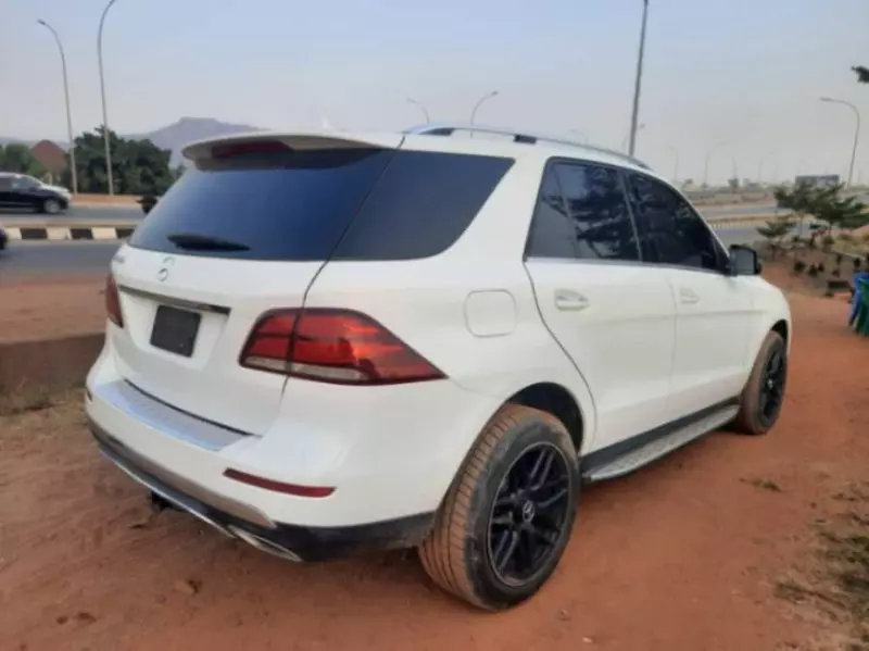 Mercedes-Benz GLE 350