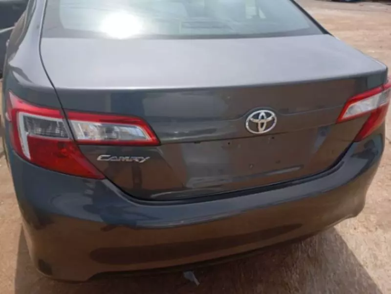 Toyota Camry   - 2014