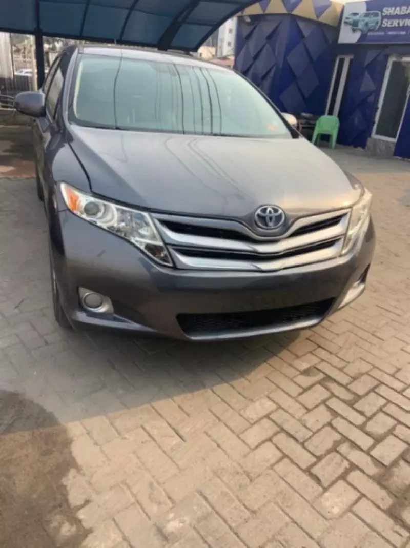 Toyota Venza   - 2010