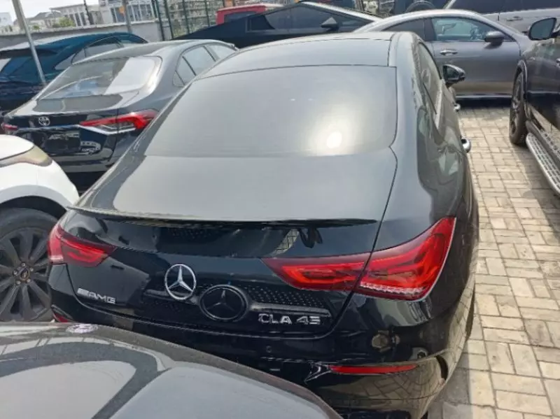 Mercedes-Benz CLA 45 AMG