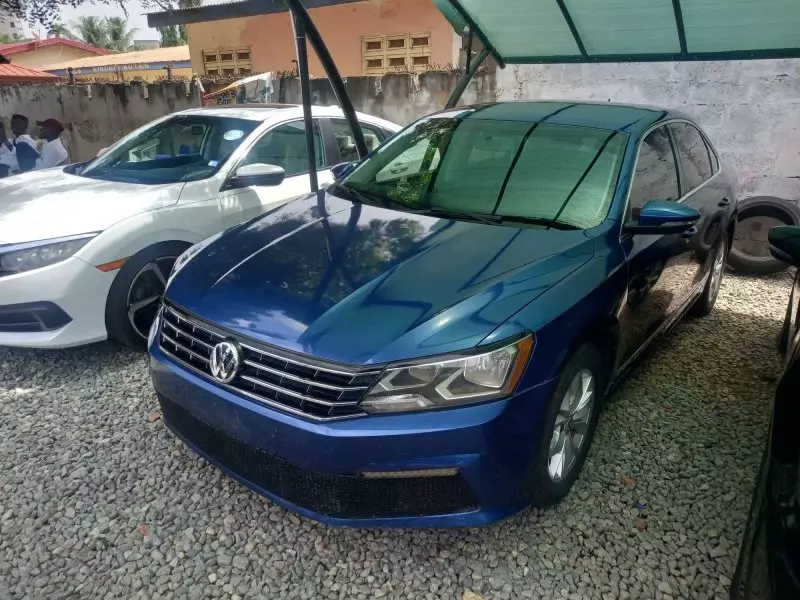 Volkswagen Passat   - 2016