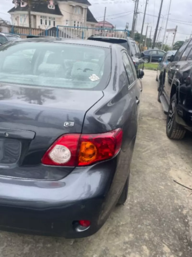 Toyota Corolla - 2009