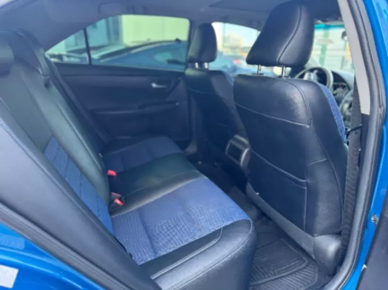 Toyota camry   - 2016