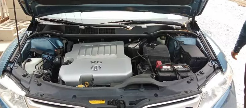 Toyota Venza   - 2012