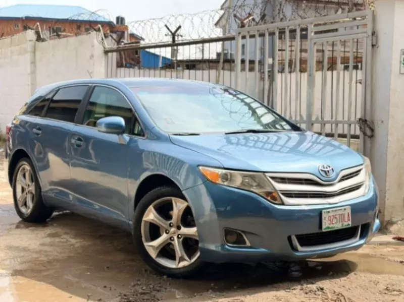 Toyota Venza   - 2010