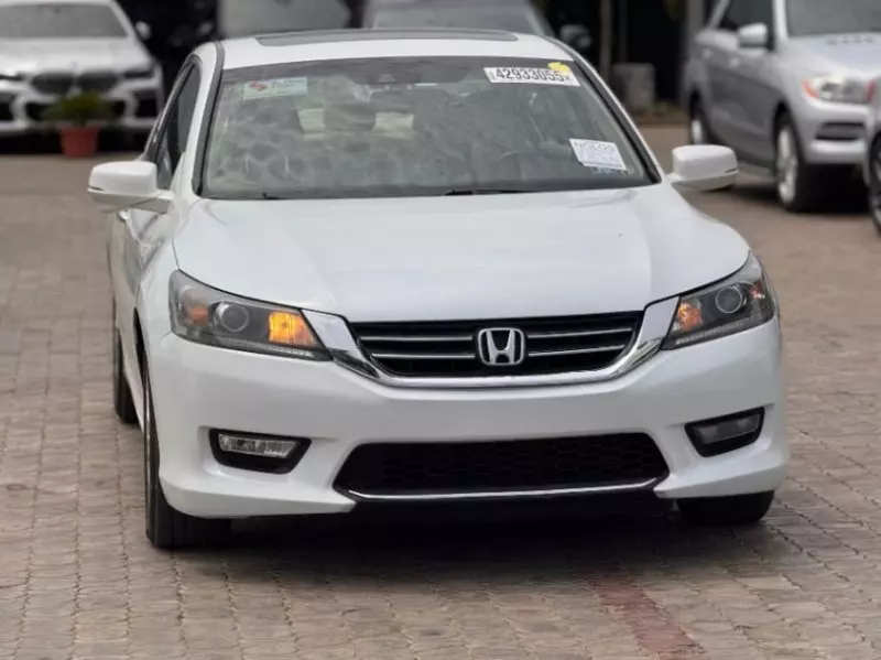 Honda Accord   - 2014