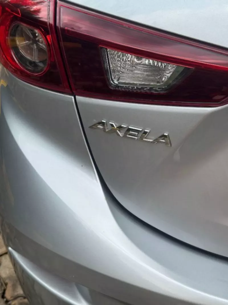 Mazda Axela    - 2018