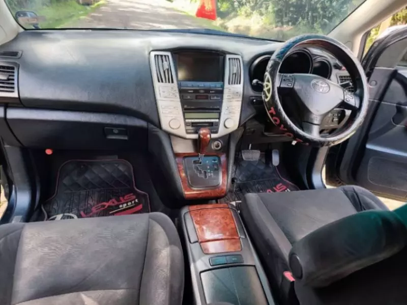 Toyota Harrier   - 2008