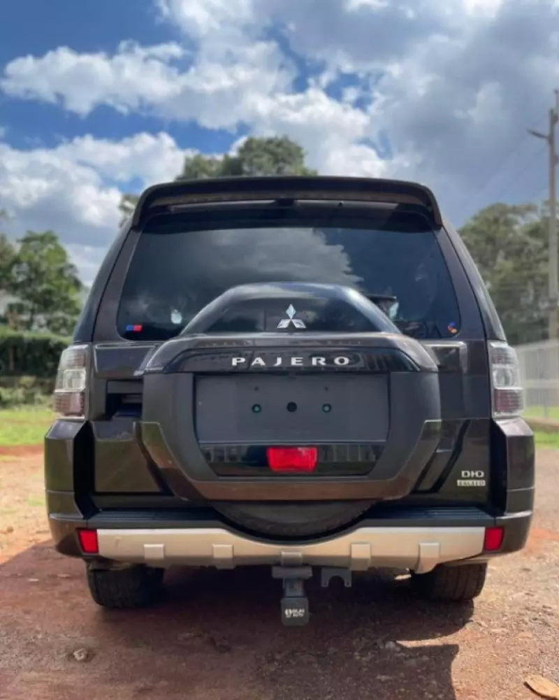 Mitsubishi Pajero   - 2018