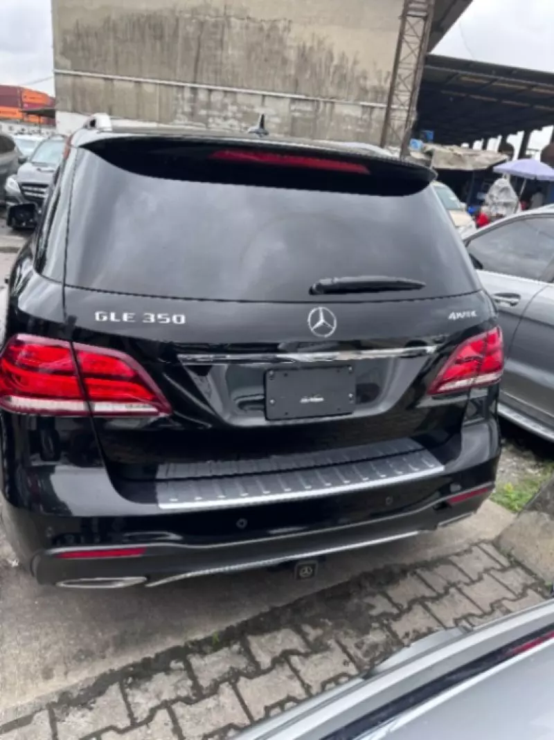Mercedes-Benz GLE 350   - 2016