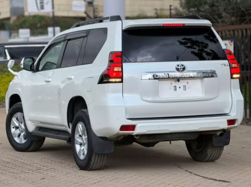 Toyota Landcruiser Prado - 2019