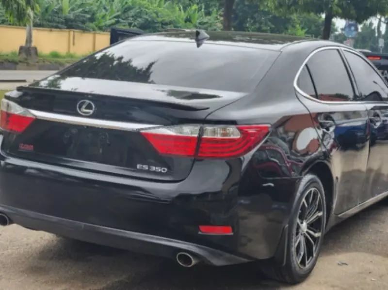 Lexus ES 350   - 2015