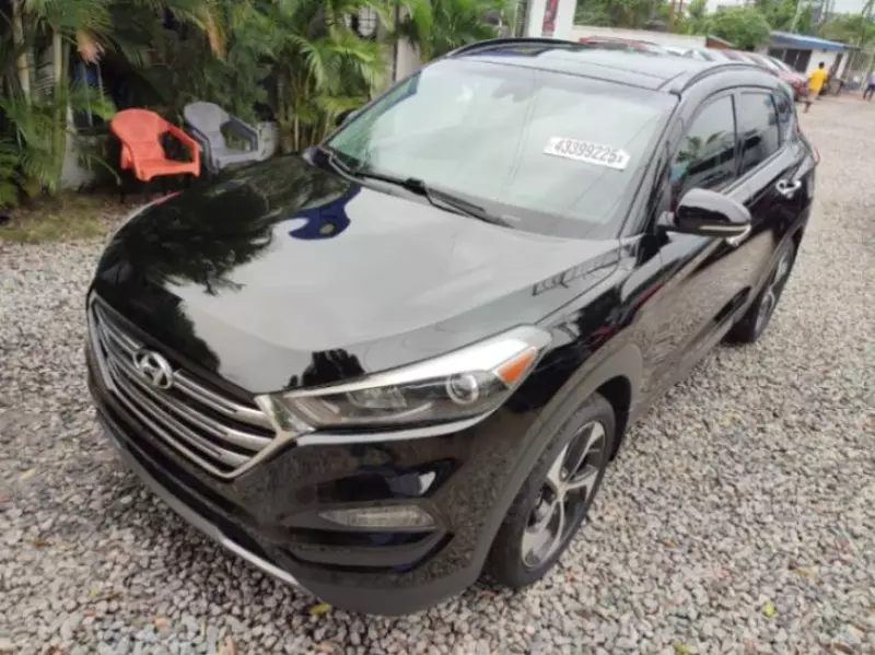 Hyundai Tucson   - 2016