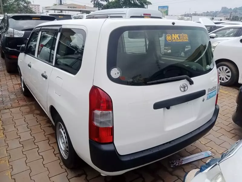 Toyota Probox    - 2015