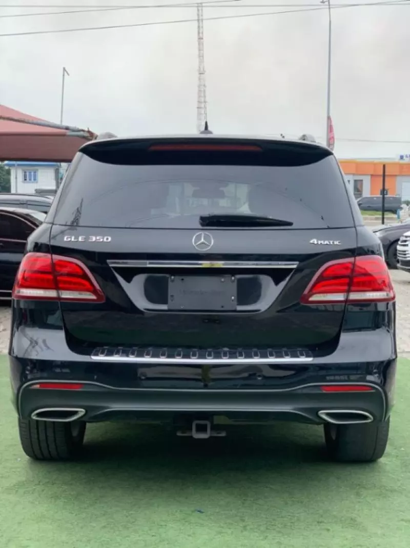 Mercedes-Benz GLE-Class   - 2017