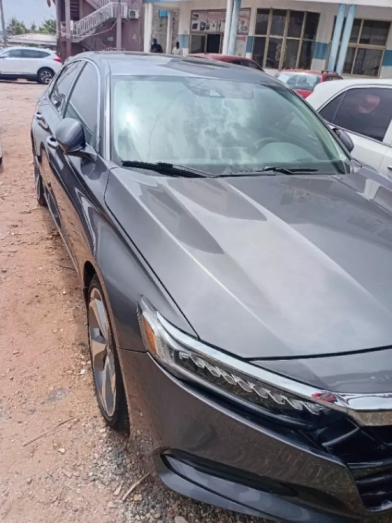 Honda Accord   - 2020