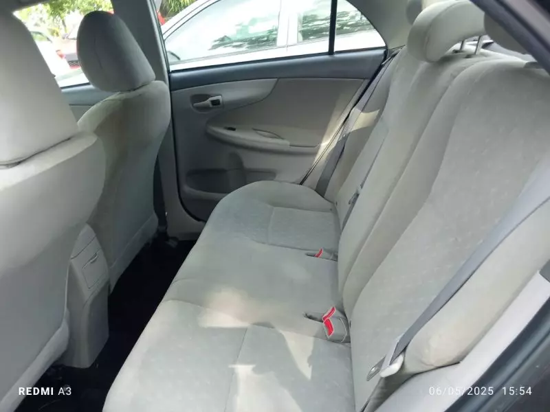 Toyota Corolla   - 2010