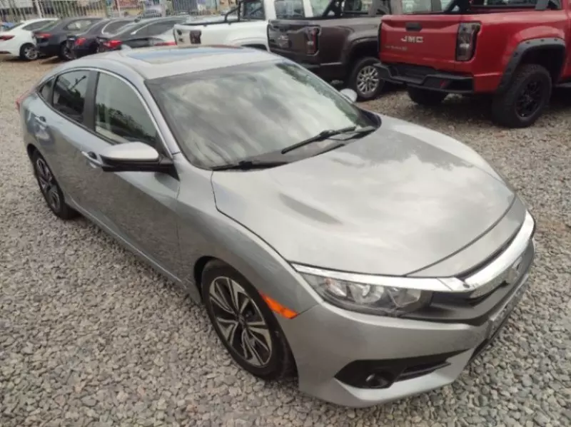 Honda Civic   - 2016