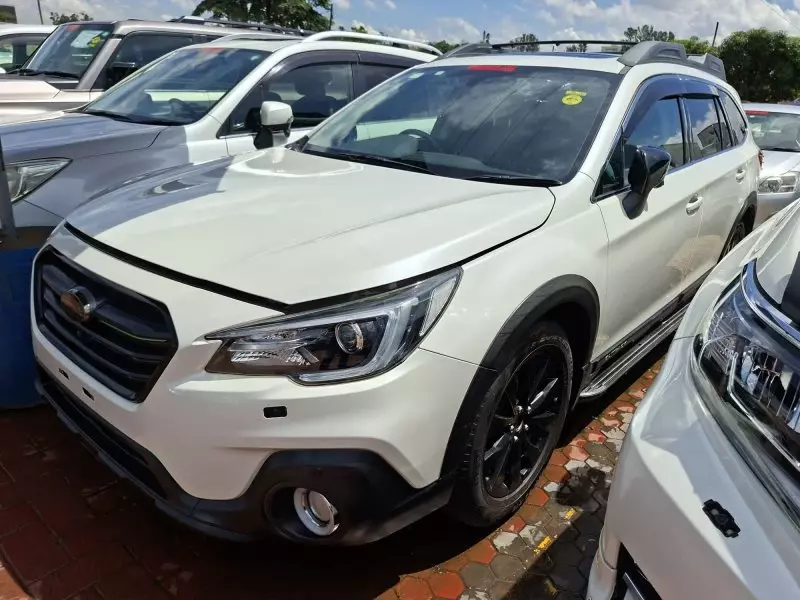 Subaru Outback   - 2018