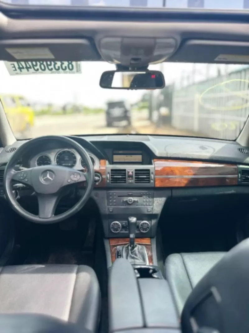 Mercedes-Benz GLK 350   - 2012